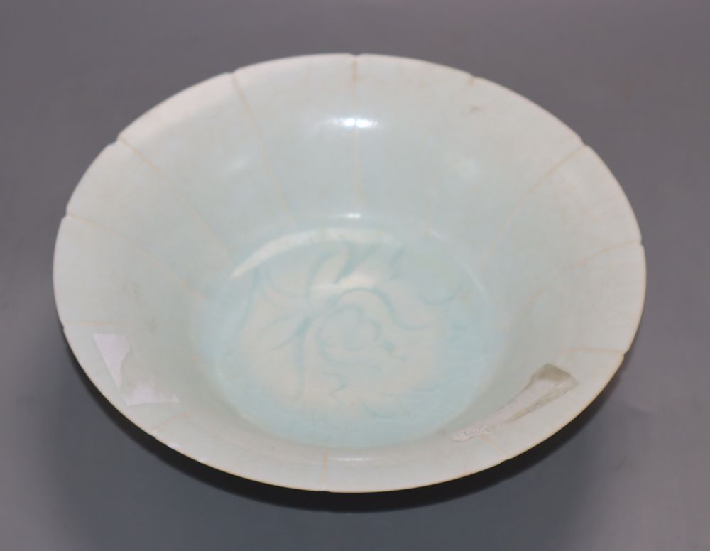 A Chinese Qingbai-type bowl, diameter 23cm